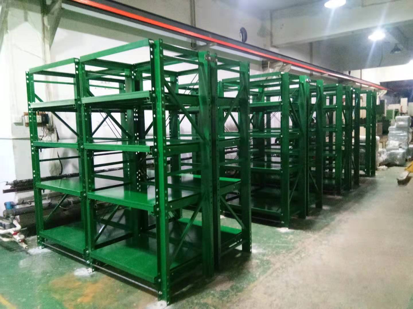 航嘉購買30套模具貨架