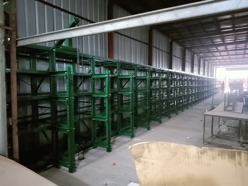 東莞石碣客戶增加全開模具架