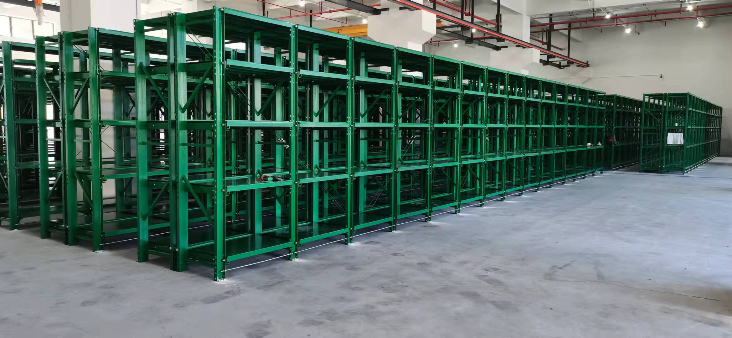 140套模具貨架安裝完成