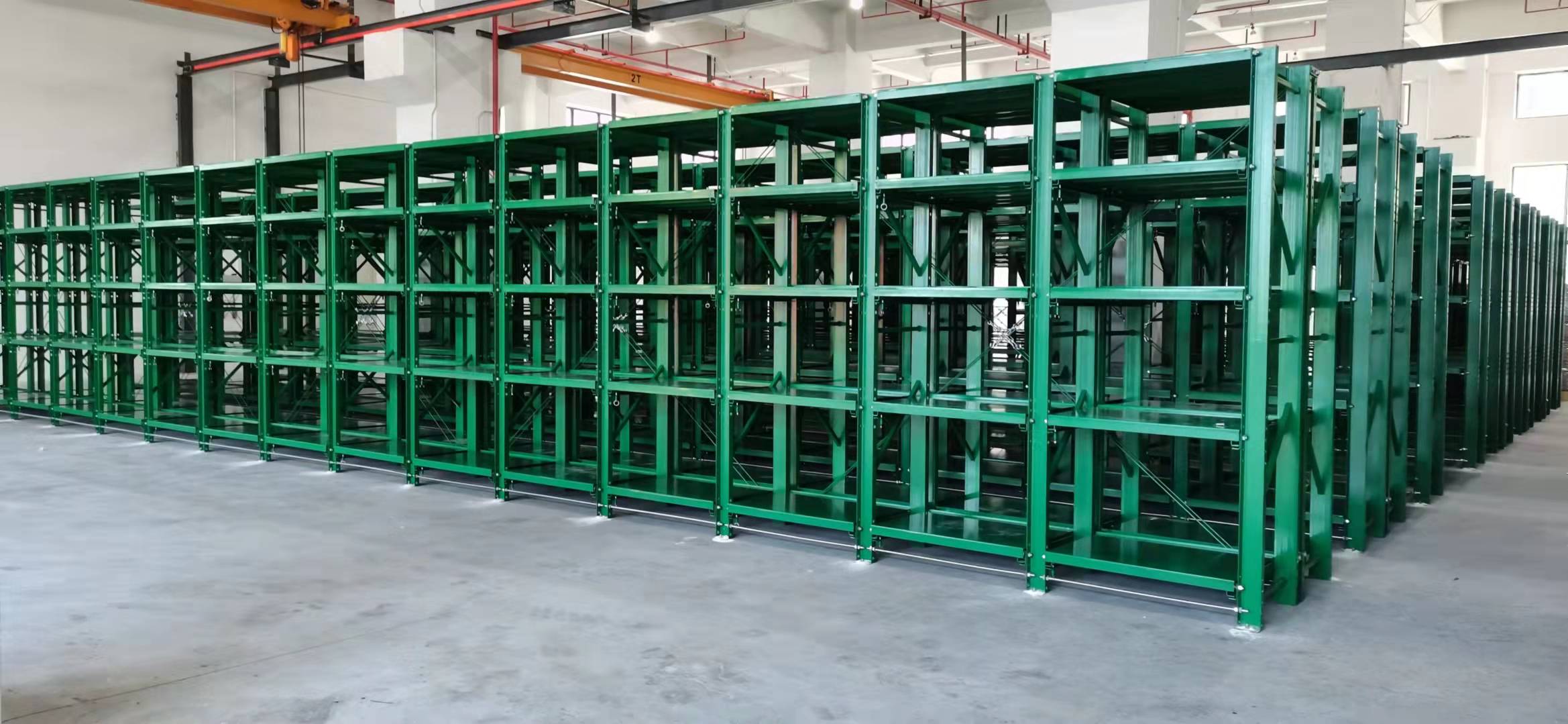 東莞常平140套模具貨架安裝展示